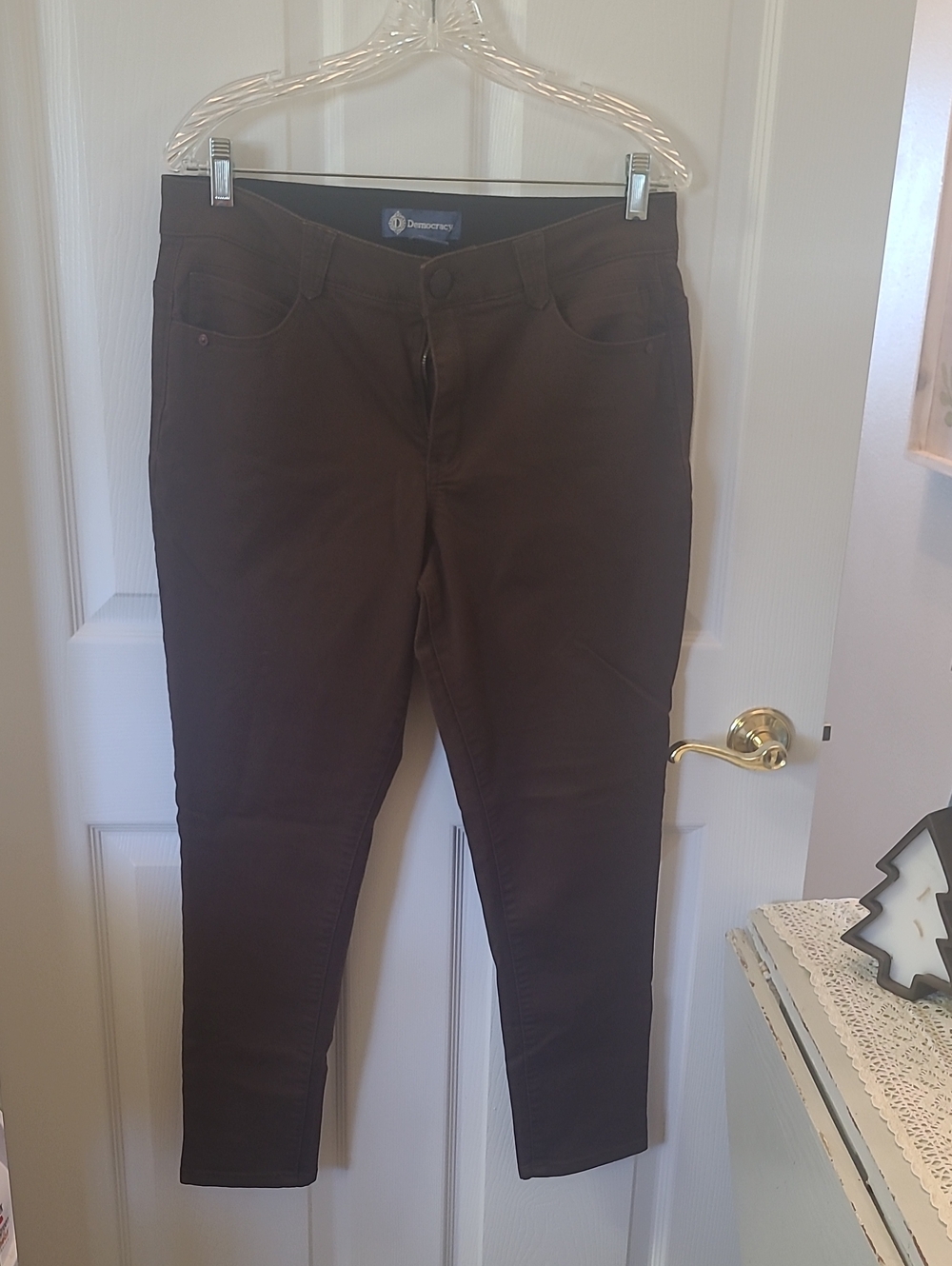 Democracy Skinny Jeans in Dark Brown Size 12 BIN 6